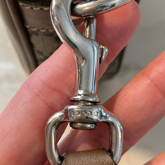 Authentic GUCCI Diamante Clutch Bag - Picture 14 of 15